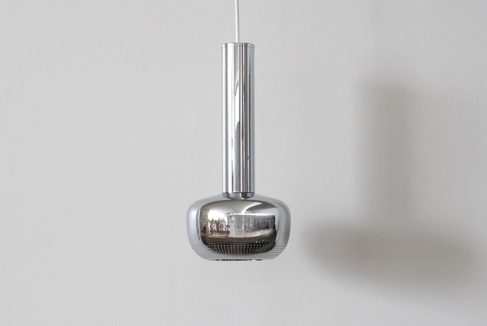 【店頭展示品セール】ルイスポールセン VL56ペンダント シルヴァークローム